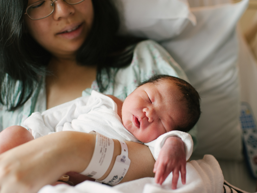 seattle-birth-photographer-film-newborn-042