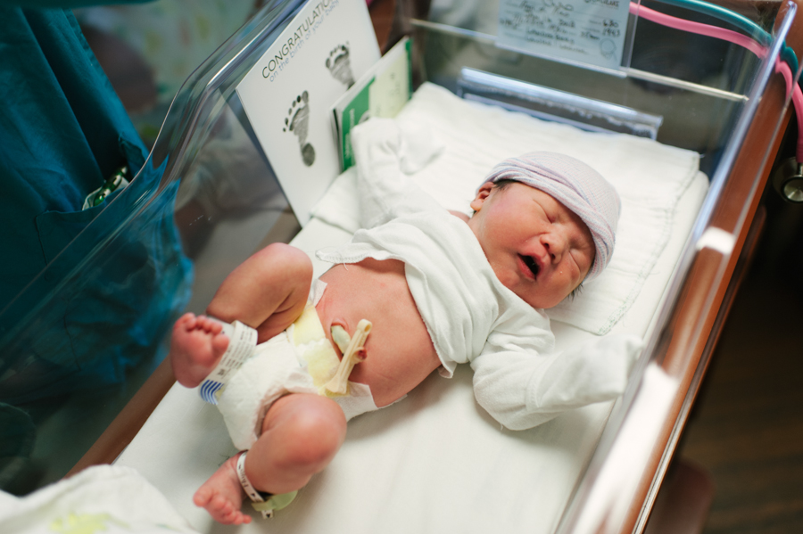 seattle-birth-photographer-film-newborn-051