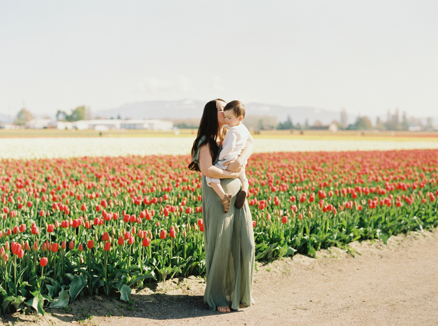 seattle-family-photographer-film-tulips-054