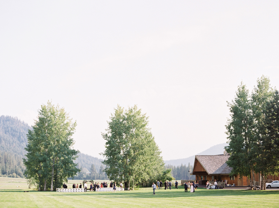 Mt-Springs-Lodge-Leavenworth-Wedding-Photos-125